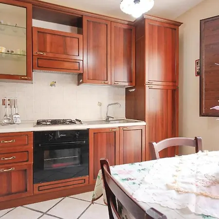 Holiday home 2 Bedroom Beautiful In S, M, Di *